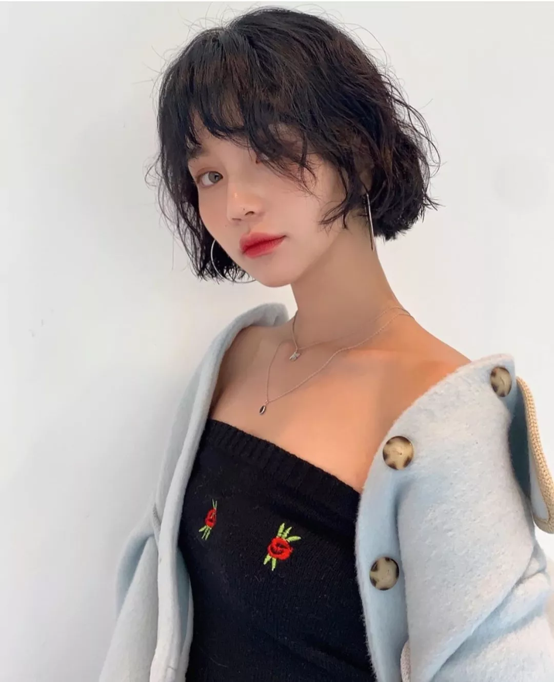 经典百搭的齐耳短发发型,造型更多变,修饰脸型好打理