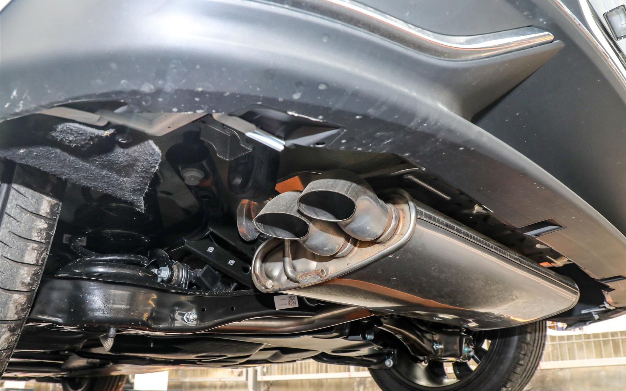 家用车不是越大就越好高尔夫满载5人不挤底盘有质感