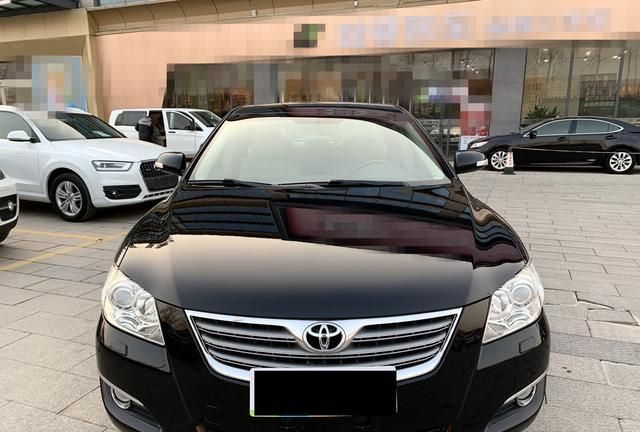 13年车龄的丰田凯美瑞,里程超10万,排量2.4l,还能值6万多吗?