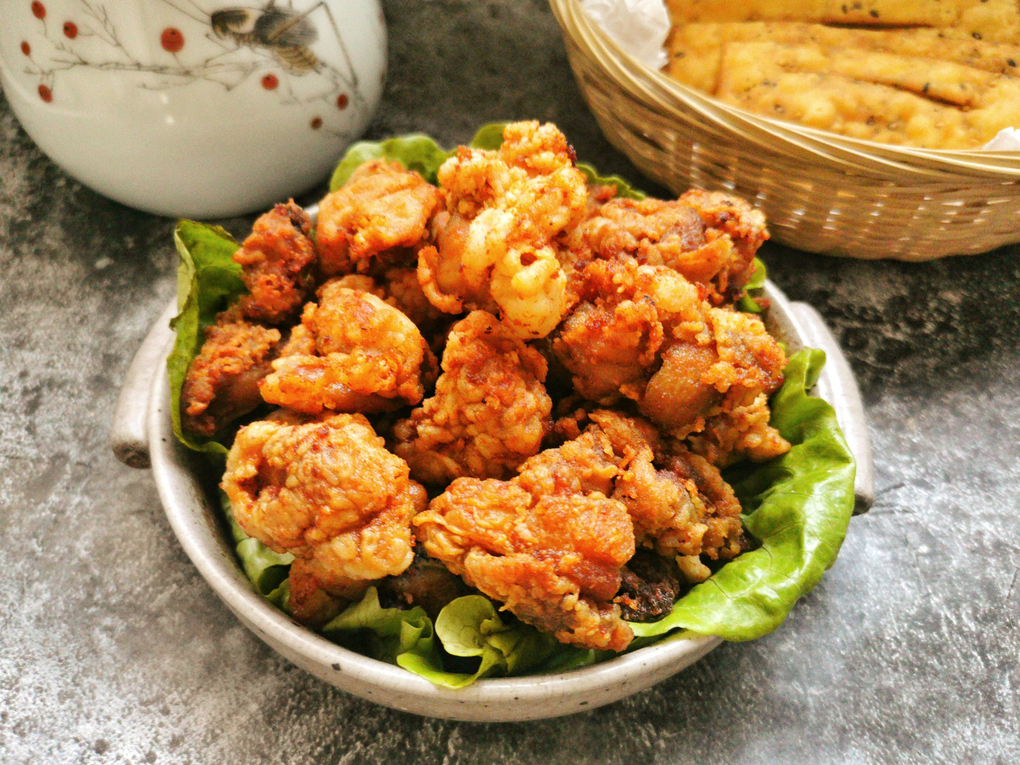 教你做脆皮炸鸡,不用鸡蛋,不用面包糠,放凉了一样酥脆