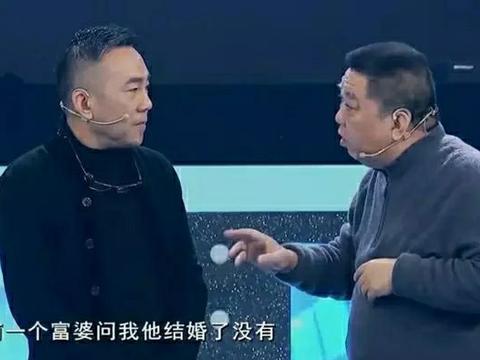 杨议夫人孟真罕露面,曾是歌星红过老公!恩爱31年无惧富婆示威