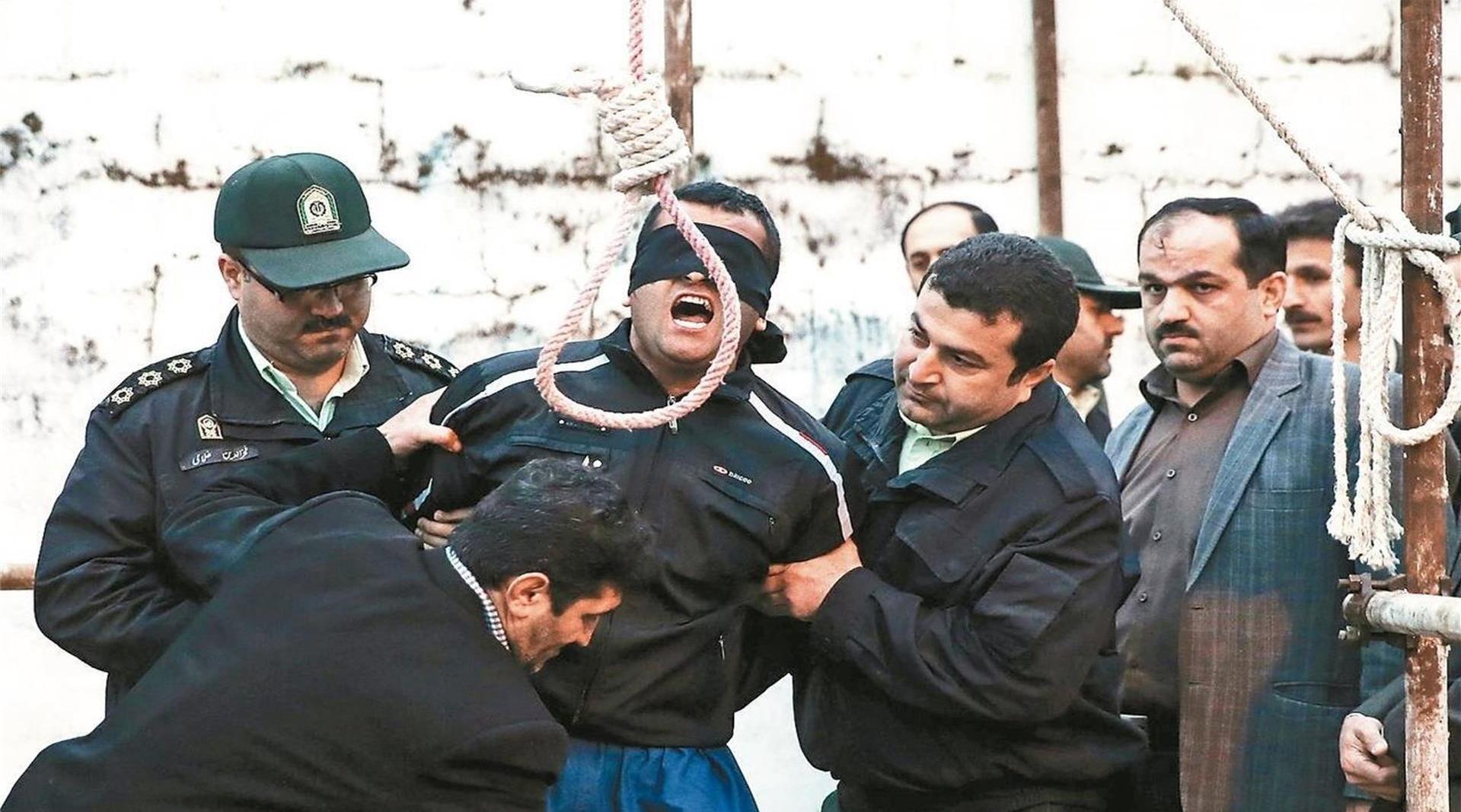 暗杀幕后黑手,伊朗政府还指向"伊朗人民圣战者"