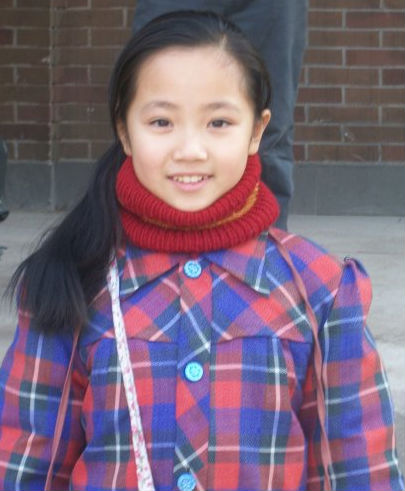 杨志雯从小就是学校里的文艺骨干,从05年开始就接触到影视和广告mv的