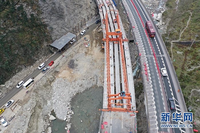 梁板架设完成。（四川交投建设公司供图）