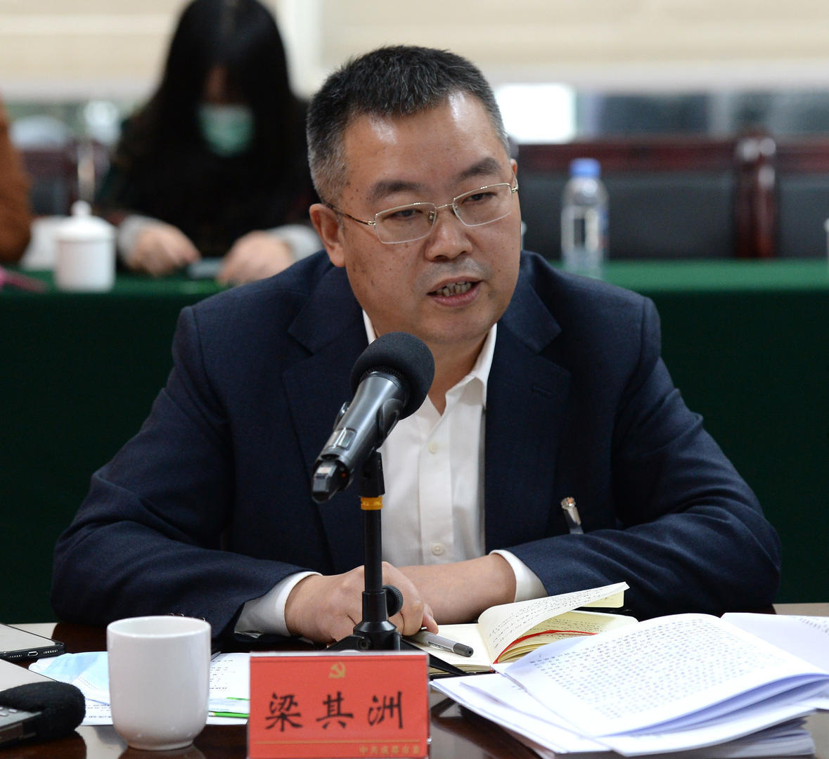 成都市地方金融局局长:2021年力争新增上市及过会企业10家以上