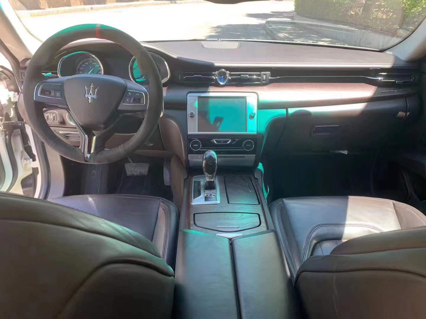 2016年新款玛莎拉蒂总裁gts售价33万,宣示其不凡的性能表现