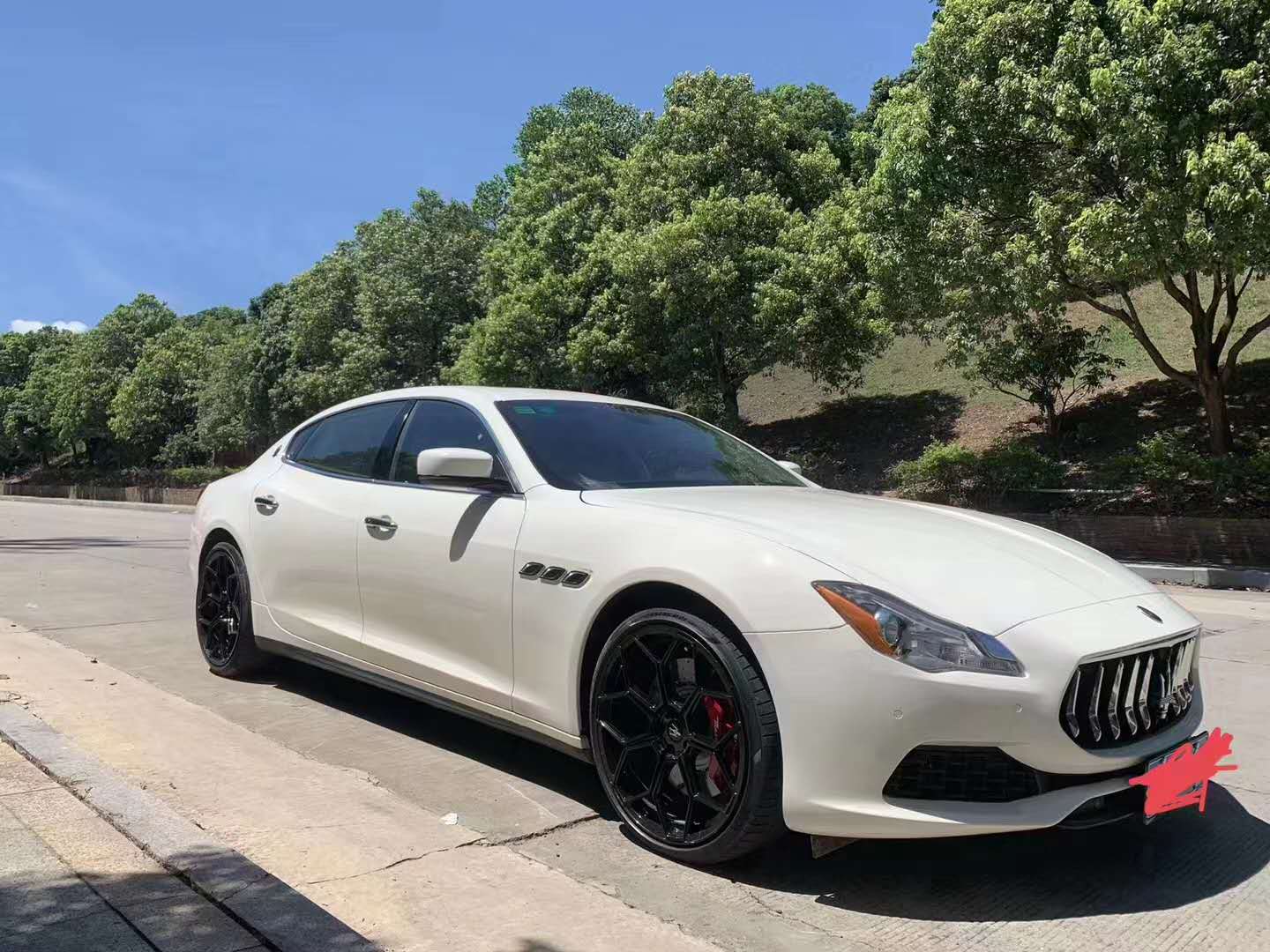 2016年新款玛莎拉蒂总裁gts售价33万,宣示其不凡的性能表现