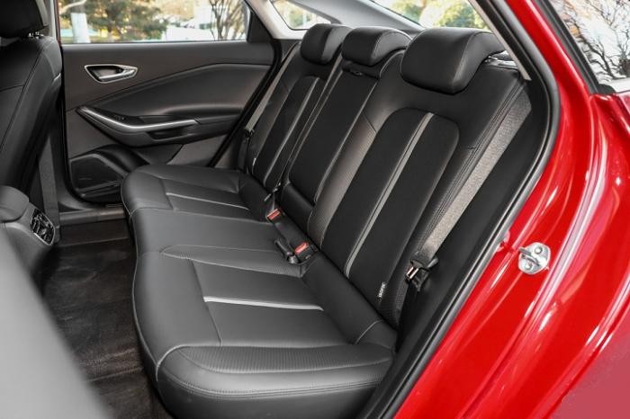 省油还省心现代的大空间家轿带你看全新一代菲斯塔