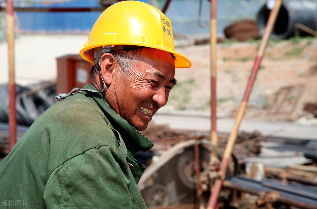 职场四层楼,爬得越高,薪资越高