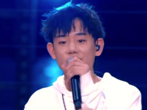 网曝21岁男星索要女歌手不雅视频，对粉丝直言想看？本人忙致歉休闲区蓝鸢梦想 - Www.slyday.coM