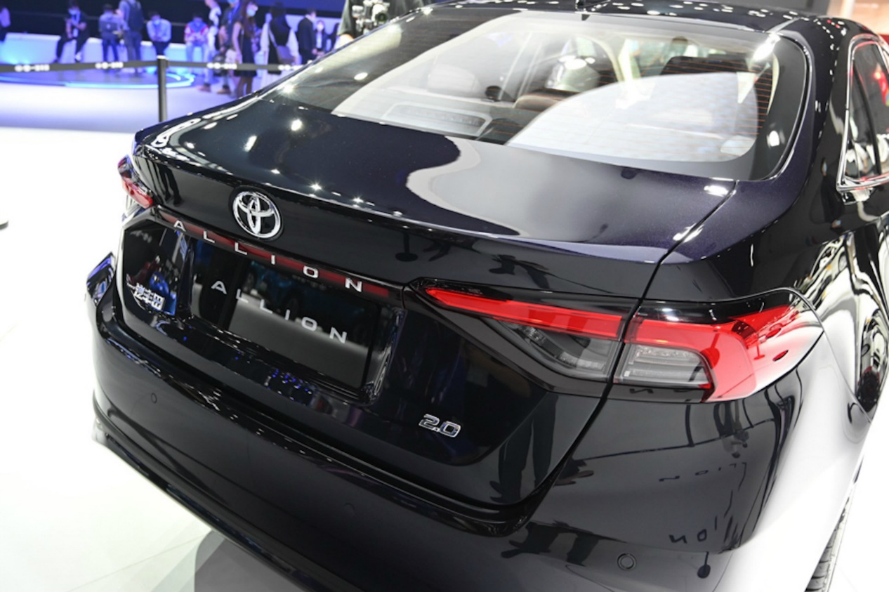 而就在本月初,丰田宣布了allion,premio的停产计划,在宣告corona系列