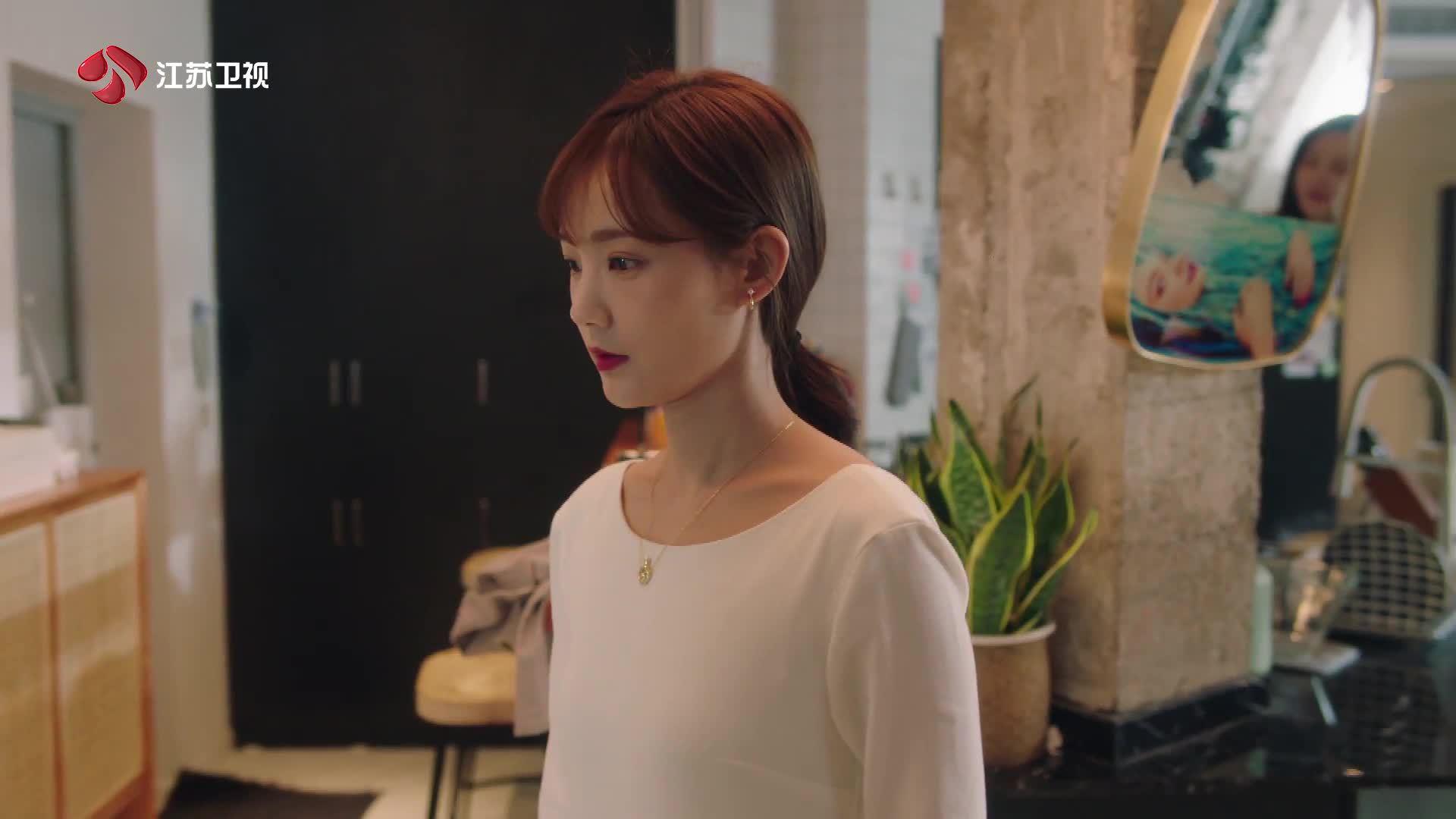 在里,陆可@李一桐q 和沈思怡