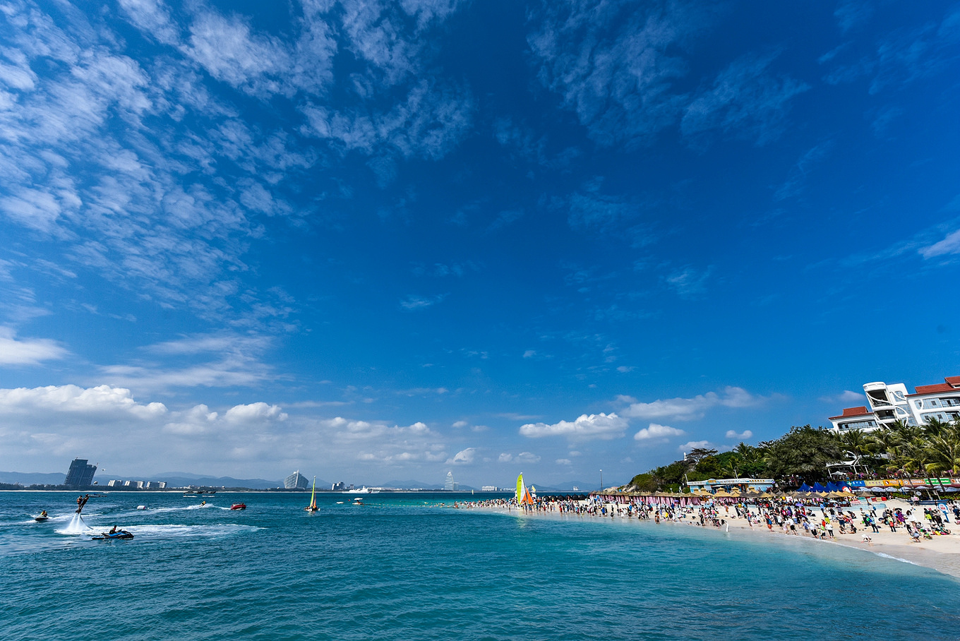 三亚三大最美海滩蜈支洲海棠湾与亚龙湾哪个最适合你