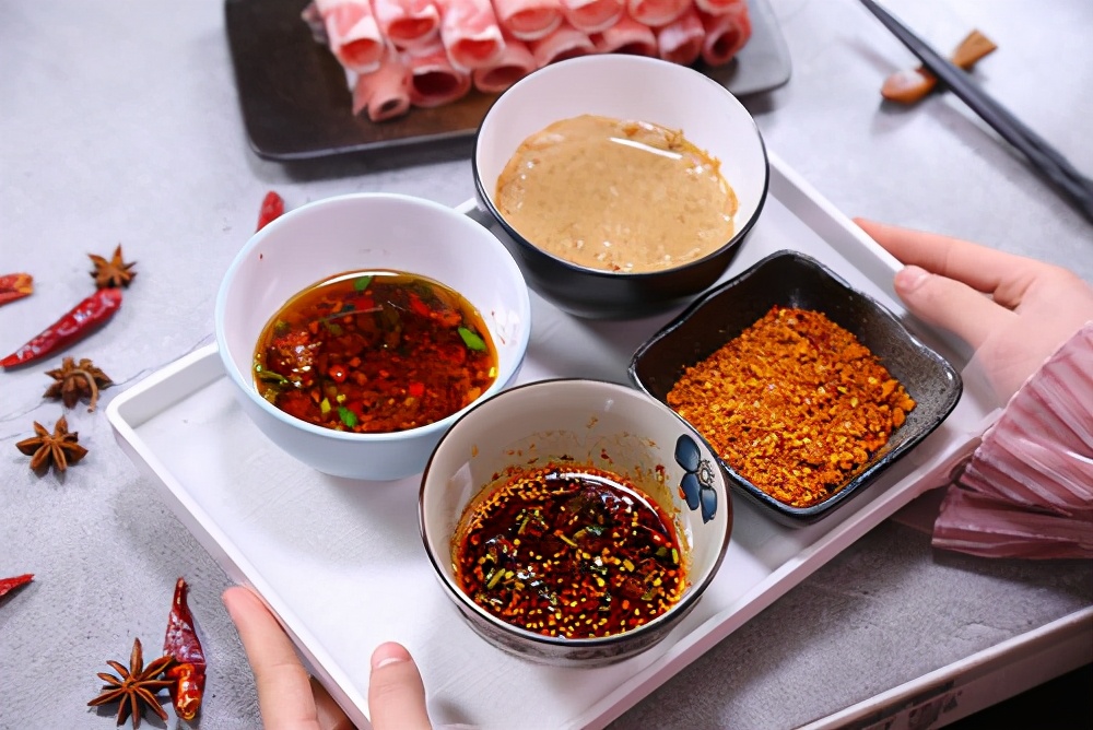 涮羊肉不好吃?关键蘸料你没配好,教你配万能蘸料!