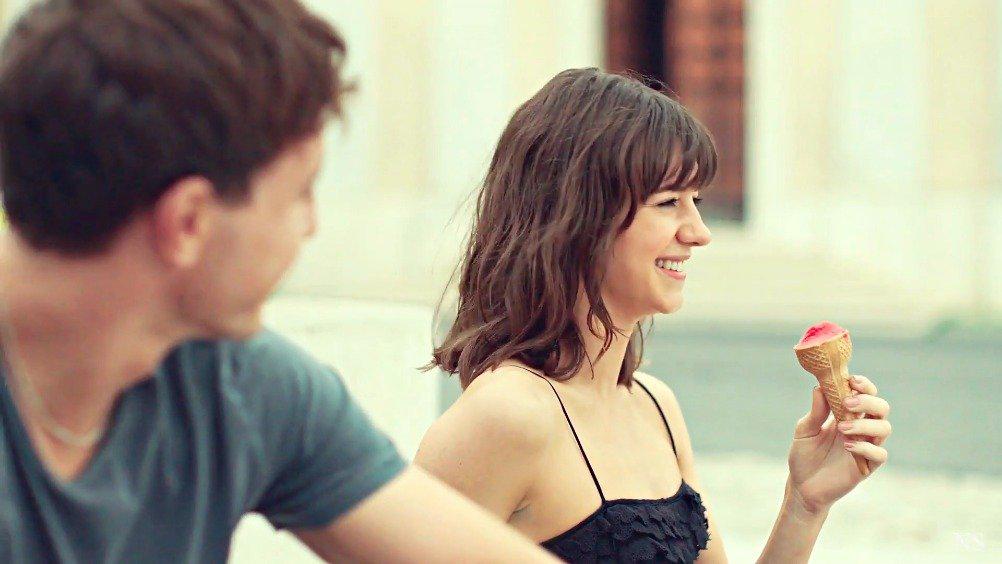 回顾一下黛西·埃德加-琼斯,保罗·麦斯卡主演的英剧《正常人 normal