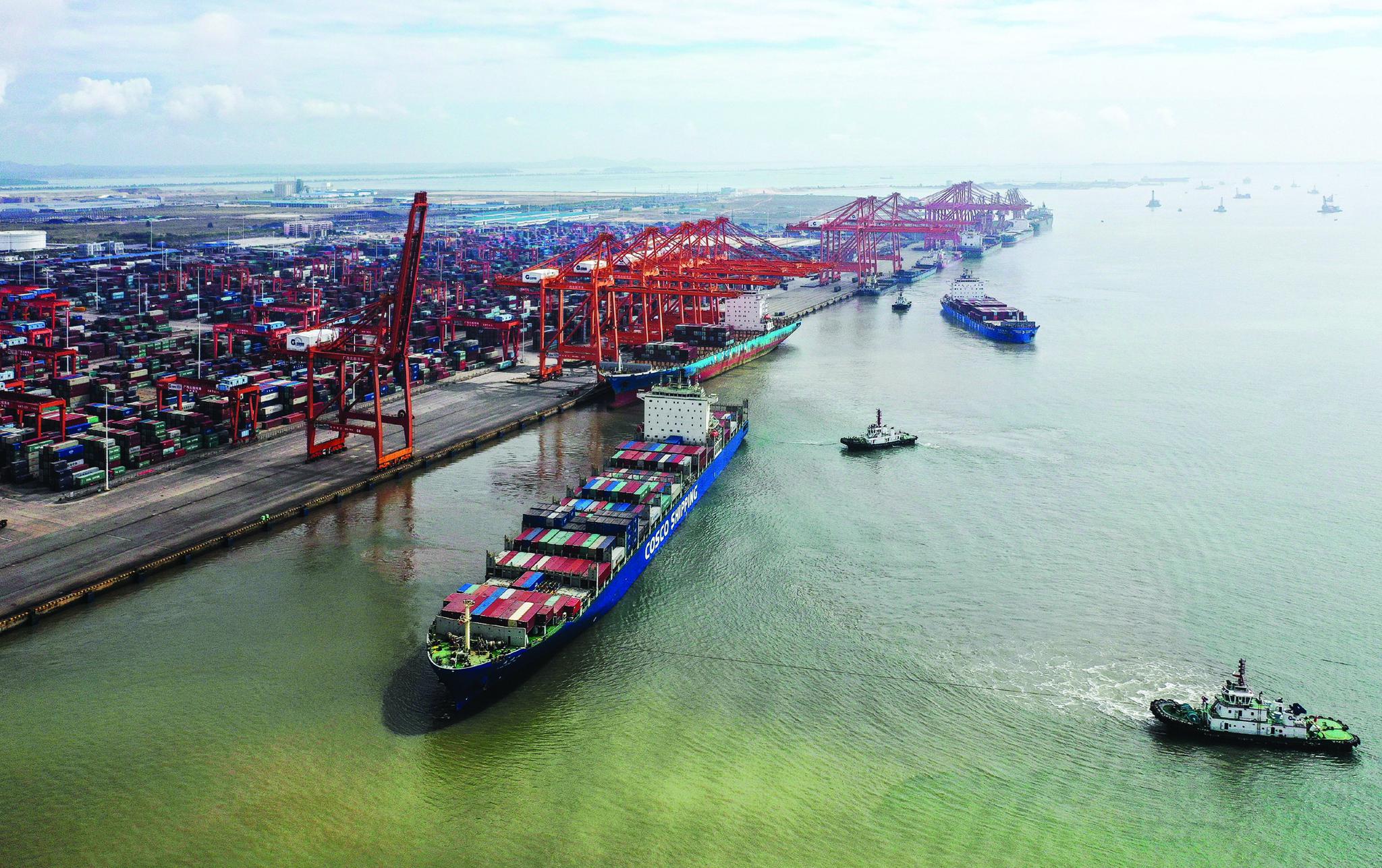 广西北部湾港今年集装箱吞吐量突破500万标箱