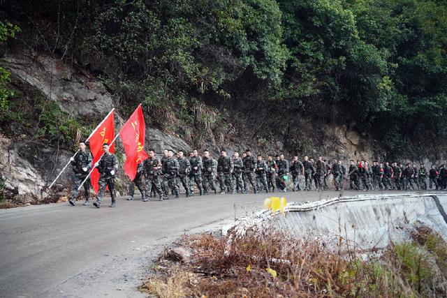 62基地楚雄火箭兵图片