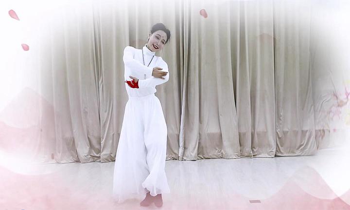 迪迪老师原创广场舞作品《白狐》超美的古典形体舞