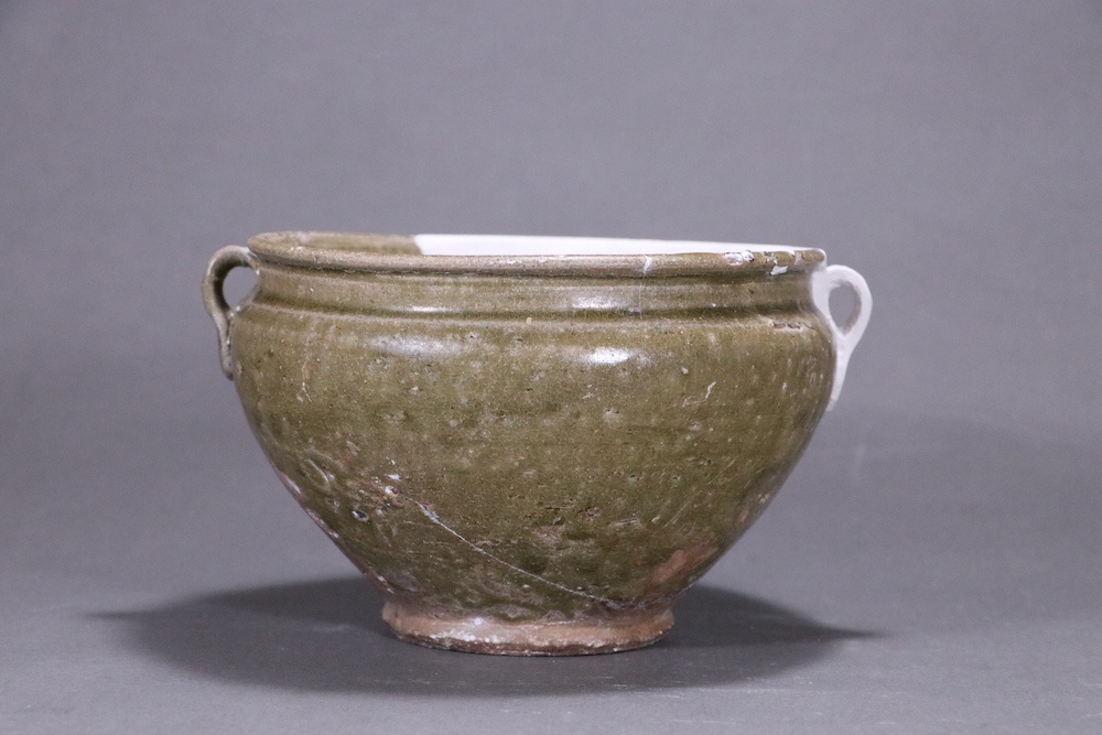 兰田窑青釉双系罐&nbsp;景德镇陶瓷考古研究所提供