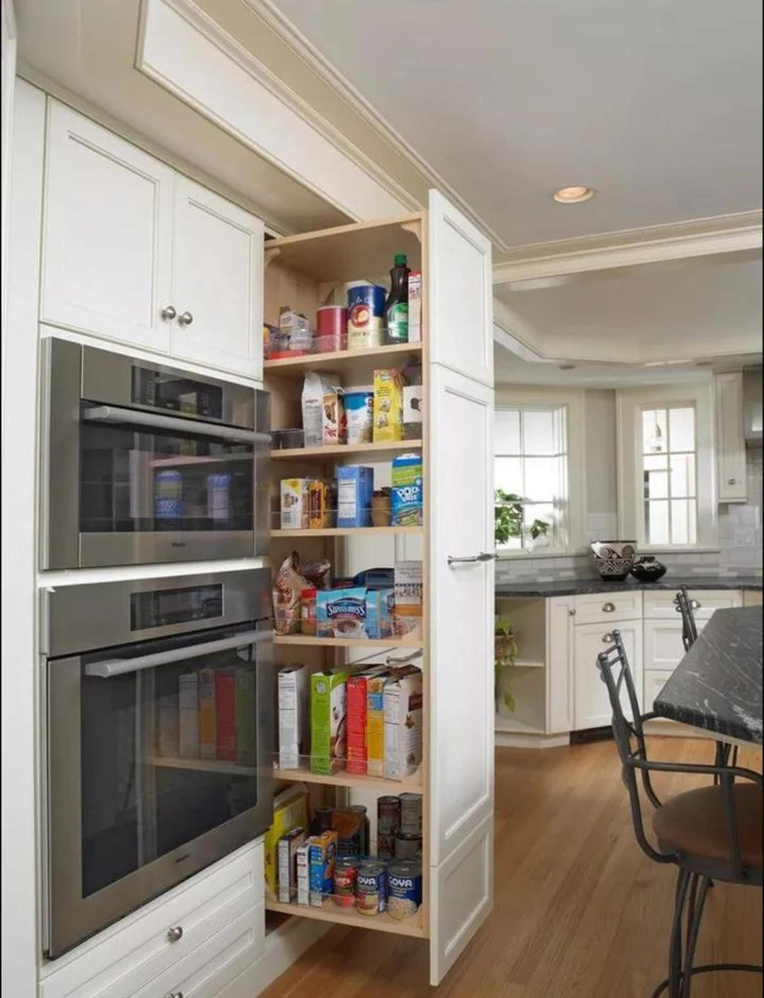 抽拉式橱柜设计,就连柜门都能收纳物品|收纳|设计|柜子_新浪新闻