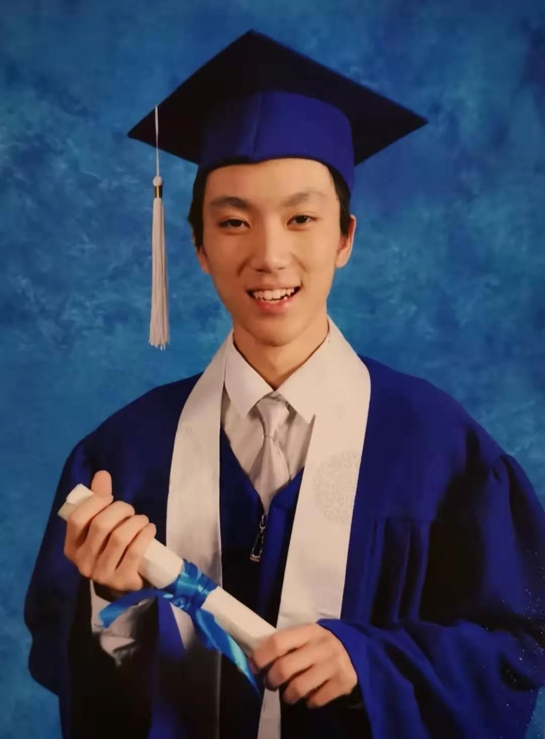 陈婷晒照为女儿庆生,大儿子张壹男步入导演行业,有望接班张艺谋