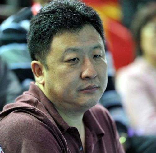 他是游泳金牌教练,50岁时娶27岁女弟子,因一事被国家队封杀|金炜