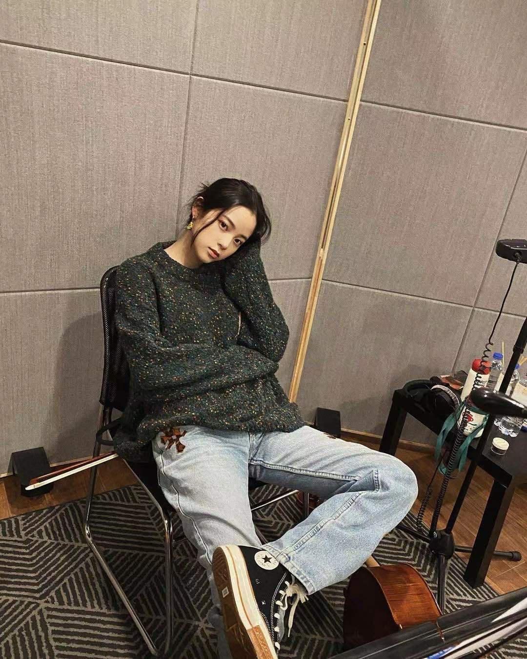 简单又帅气的娜比～ #欧阳娜娜[超话]# #converse[超话]
