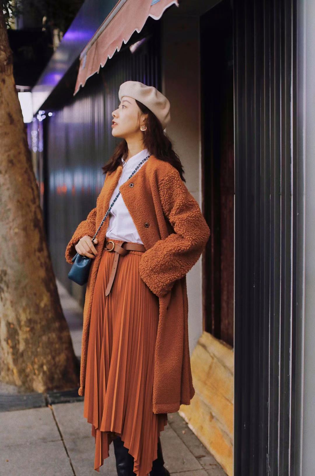 木子穿搭越发高级穿衣品味赢得读者夸赞百褶半裙搭的最出品