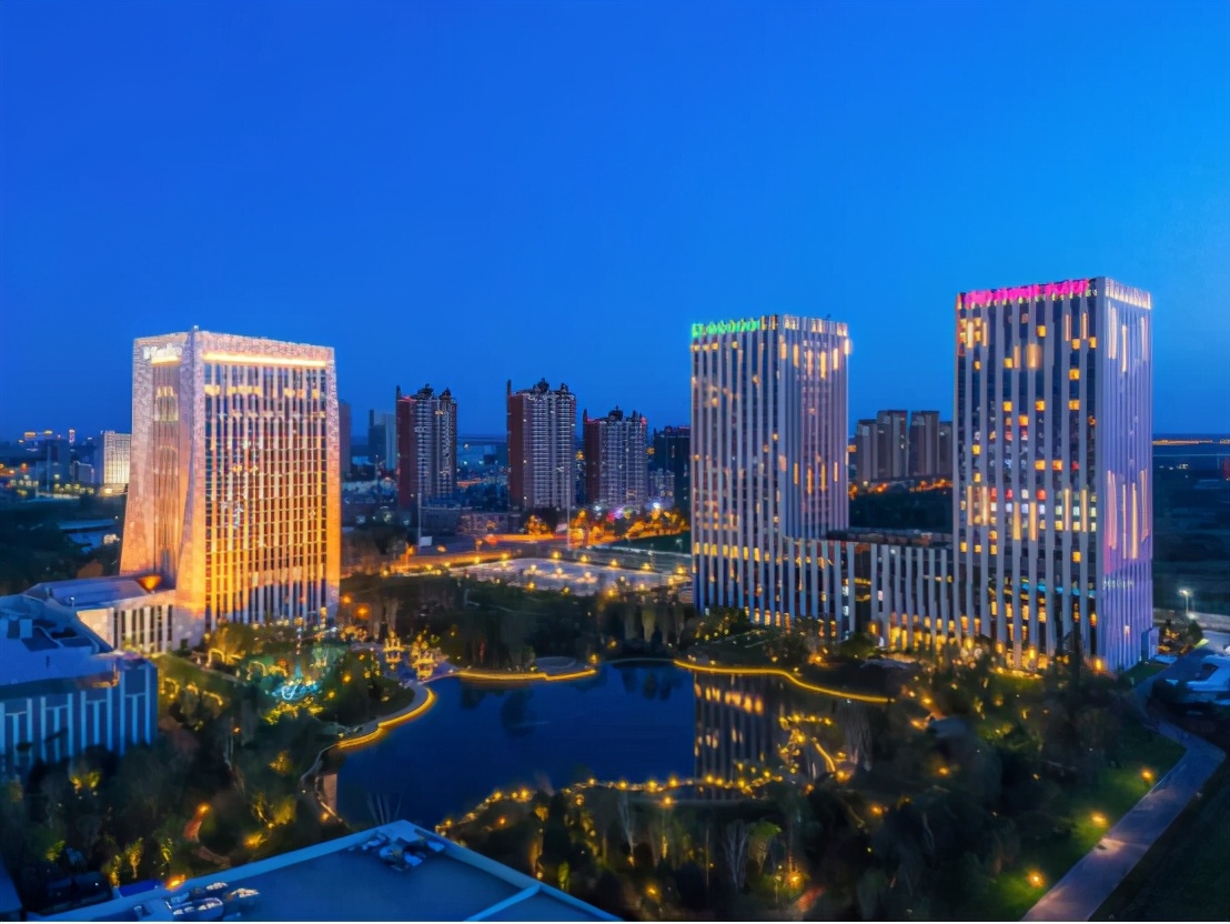 哈尔滨融创文旅城酒店:欢乐圣诞季 | 主题晚宴点亮冰雪绮梦