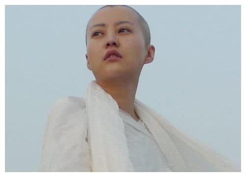 女星剃光头:范冰冰59分,杨幂83分,最后一位200分!