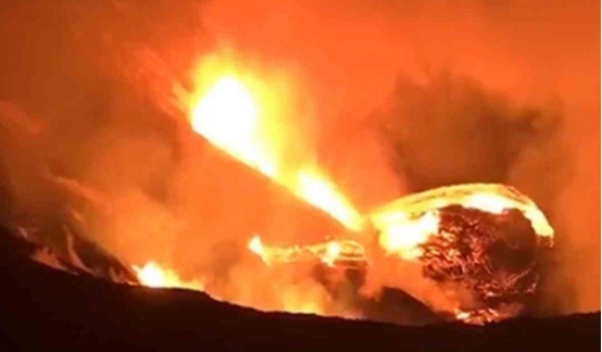 美国火山狂暴喷发，地震随之而来，整个天空变成了橙红色休闲区蓝鸢梦想 - Www.slyday.coM