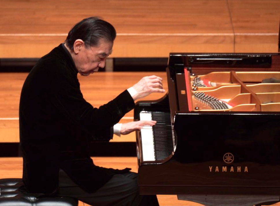 钢琴家傅聪因新冠去世享年86岁,曾称赞郎朗是天才,技术世界一流