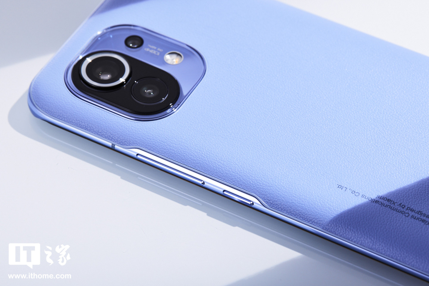 【it之家开箱】小米 11 开箱图赏:四曲面柔性屏,5nm 骁龙芯