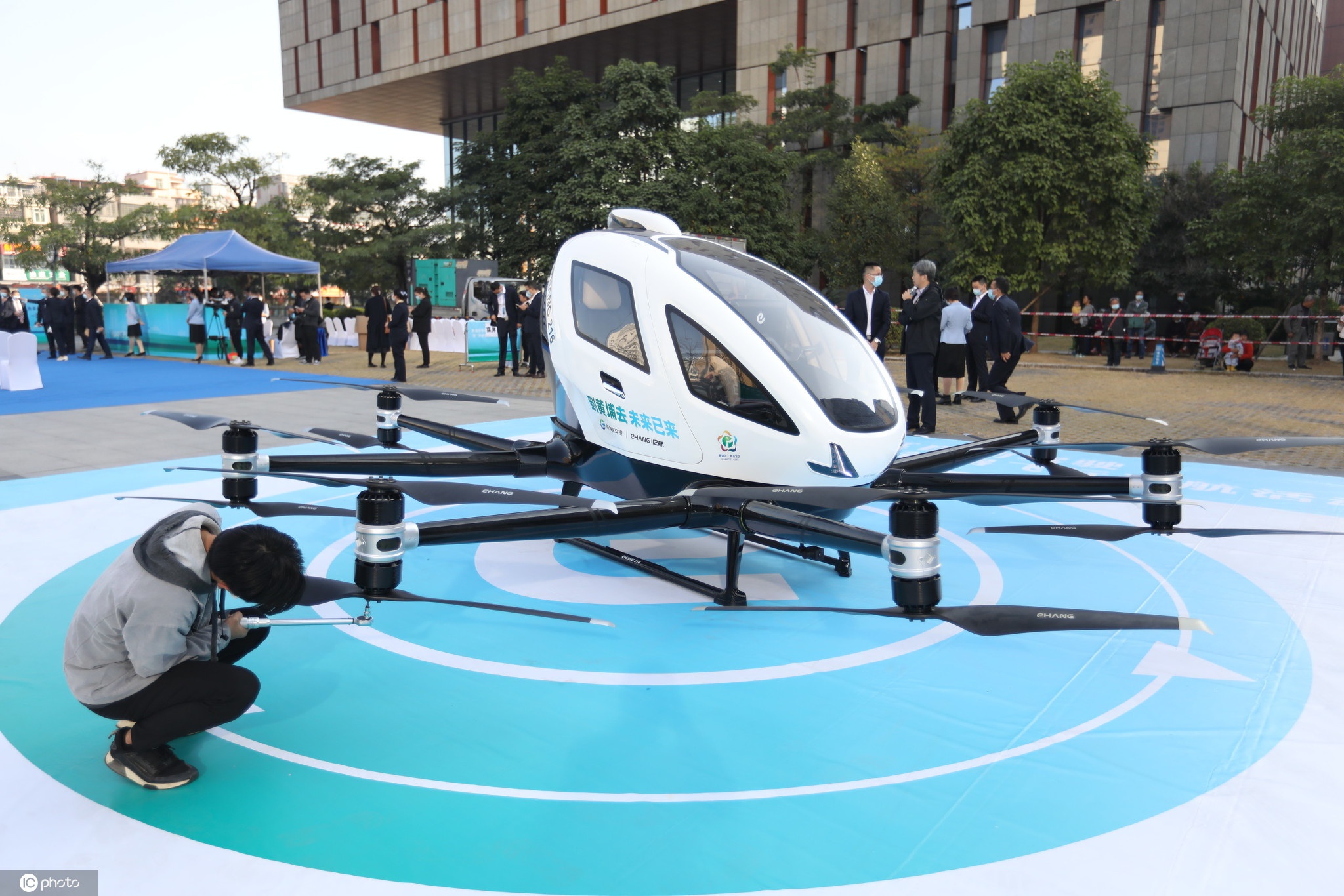 自动驾驶飞行器广州起飞 拉开布局城市智慧交通新帷幕|飞行器|城市智慧|广州开发区_新浪新闻