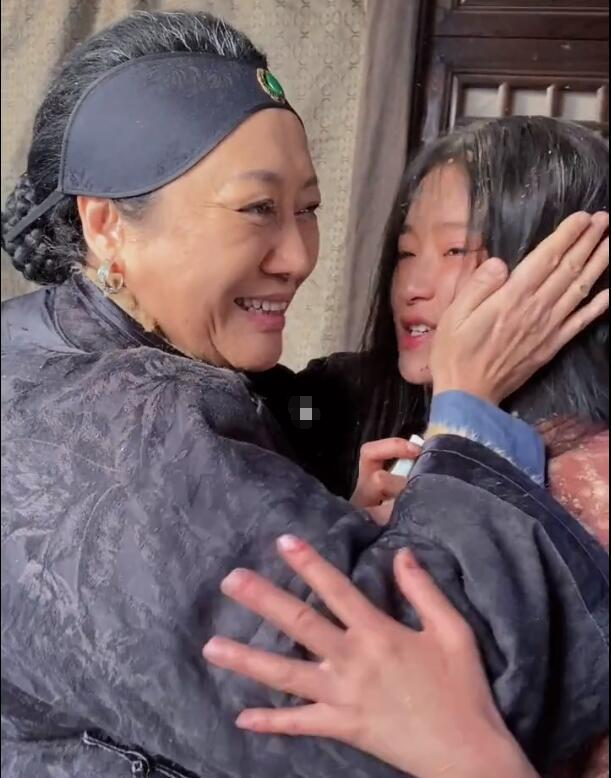 王丽云演恶婆婆面容狰狞连扇小演员巴掌满头白发显沧桑