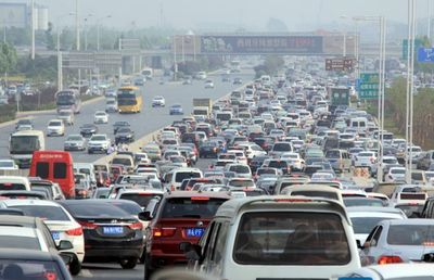 上海公布元旦出行安全提示 超速驾驶等违法行为引发事故较多