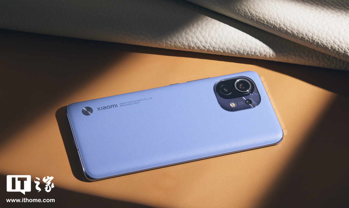 【it之家开箱】小米 11 开箱图赏:四曲面柔性屏,5nm 骁龙芯