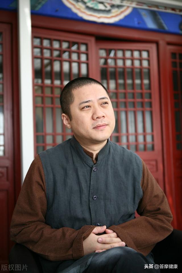 梁冬不追求奢侈生活把断舍离和清贫视为美学的时代正在来临