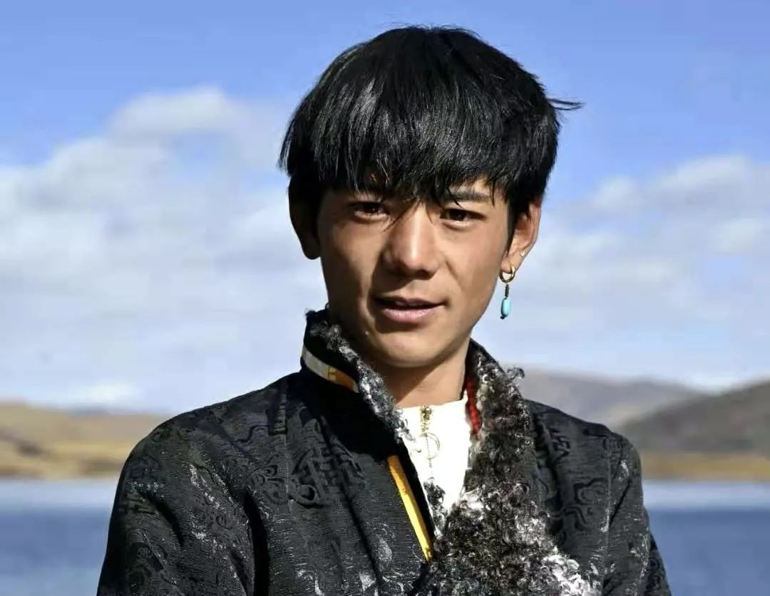 丁真为什么爆火？这才是网红的正确打开方式