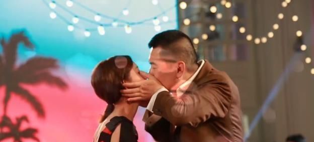 陈建斌不愧是老戏的中坚力量,李一桐表演教科书式的错位接吻,但休闲区蓝鸢梦想 - Www.slyday.coM 陈建斌不愧是老戏的中坚力量,李一桐表演教科书式的错位接吻,但休闲区蓝鸢梦想 - Www.slyday.coM