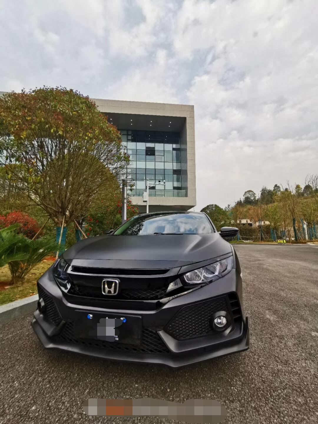 本田思域改色磨砂黑 年轻就要有个性