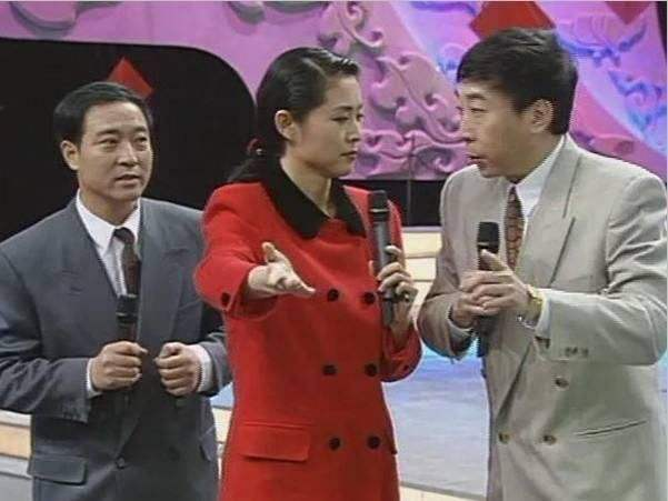 冯巩将再度上春晚?和闫学晶同框疑同台,年龄太大可能性太低