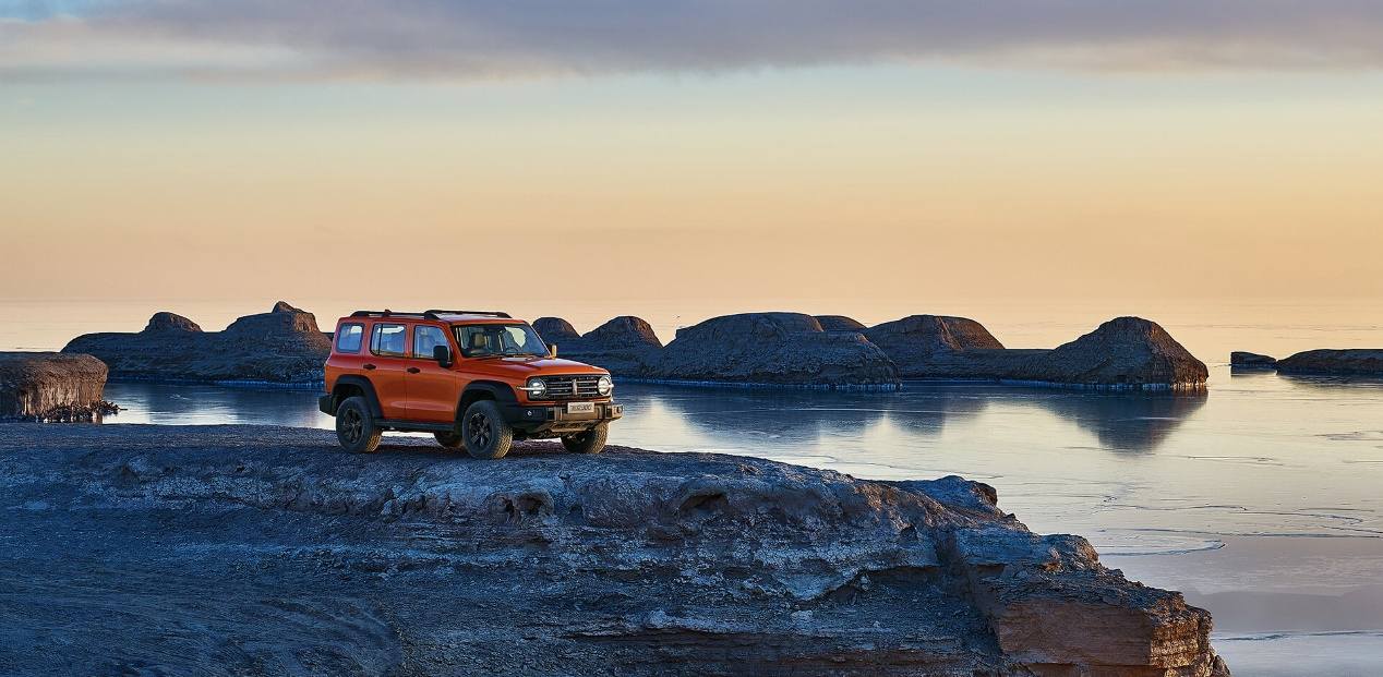 D90 Pro与坦克300谁更硬派？答案并没有你想的那么简单