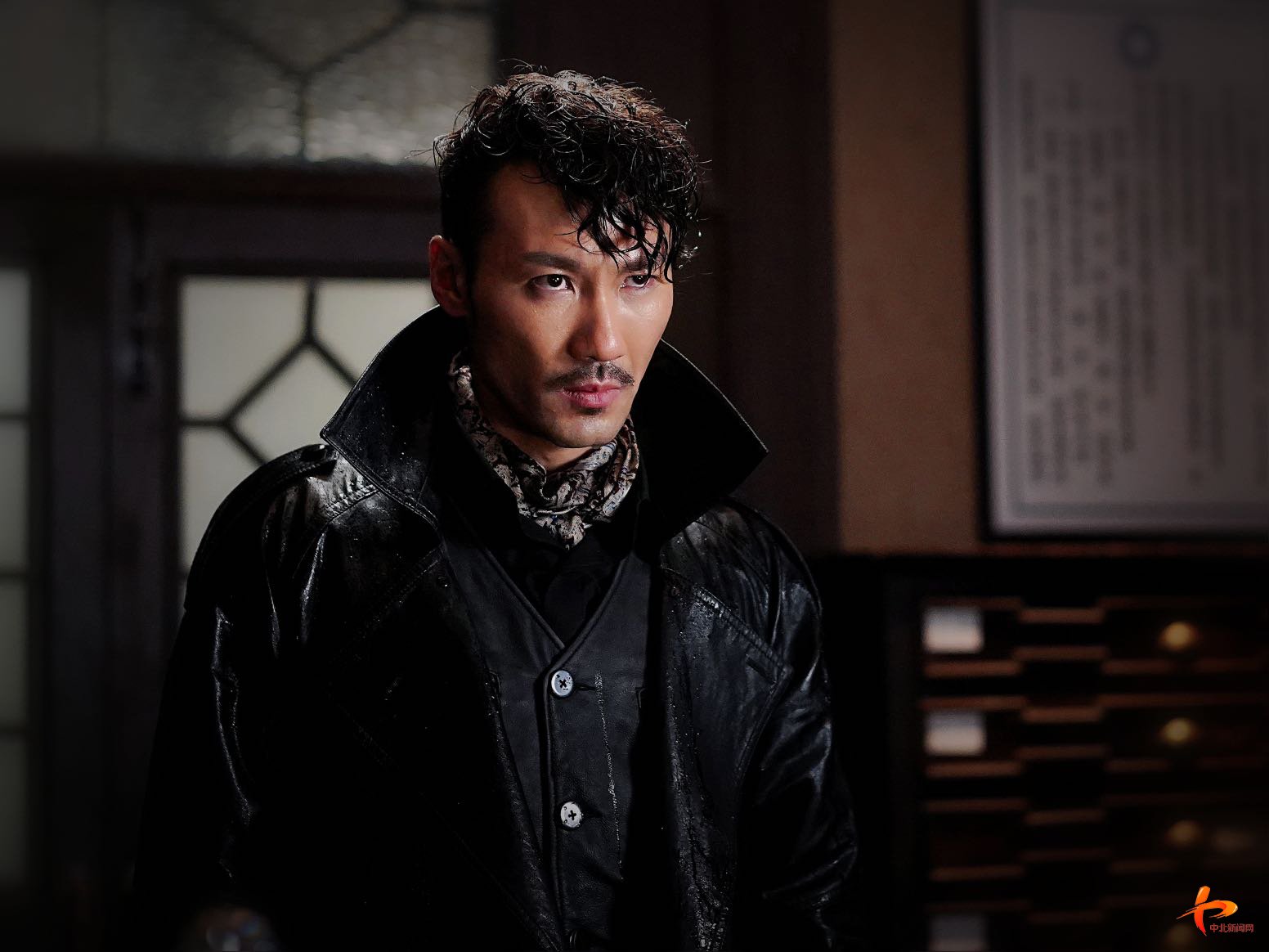 宋禹《一号特工》杀青 新剧《红船》开机