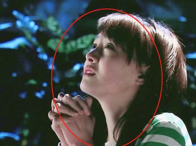 剪齐刘海大波浪卷,颜值回归"楚雨荨"|追光吧哥哥