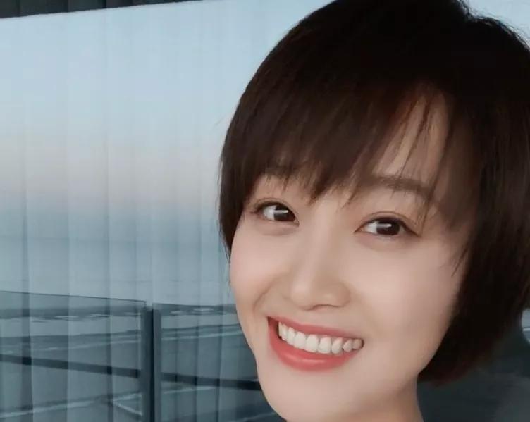 冯小刚《北辙南辕》打破套路,5个"她"3代人2条线解读当代女性