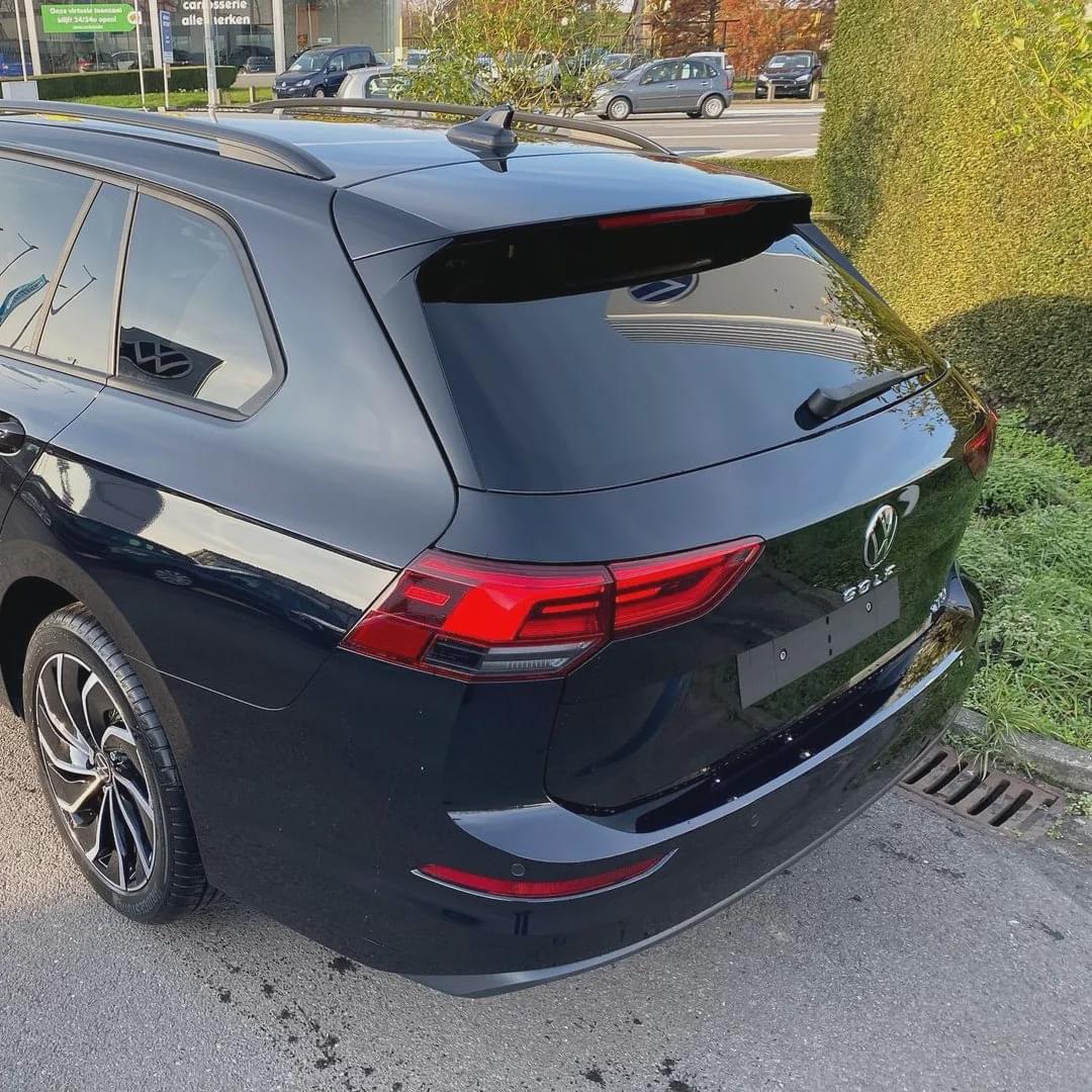 国内买旅行车还得选大众最新高尔夫8代旅行版上市搭配混动