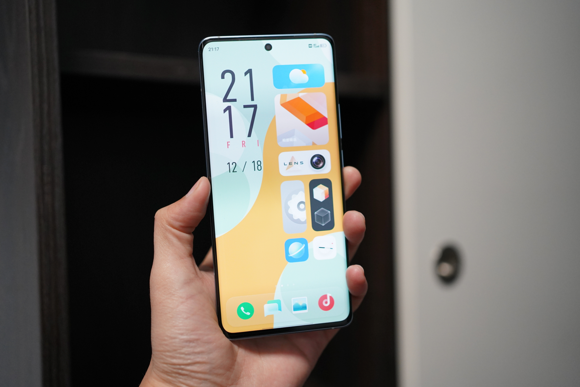 vivox60系列还拥有超稳微云台二代防抖性能大提升