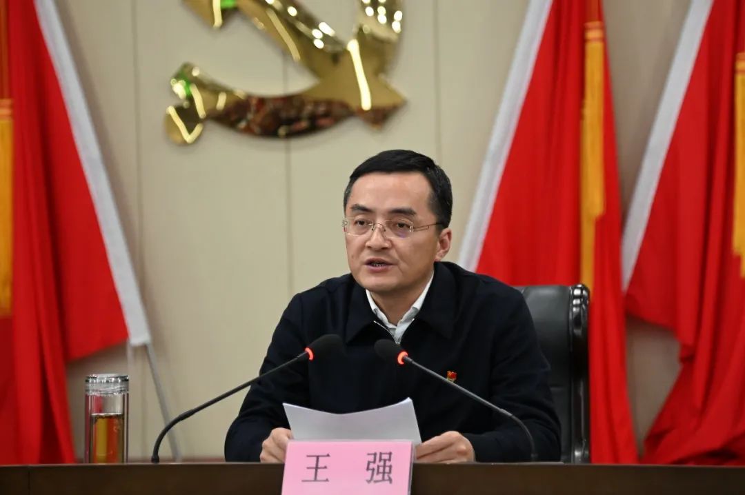 江西任免一批领导干部 | 新任宜春军分区司令员到任