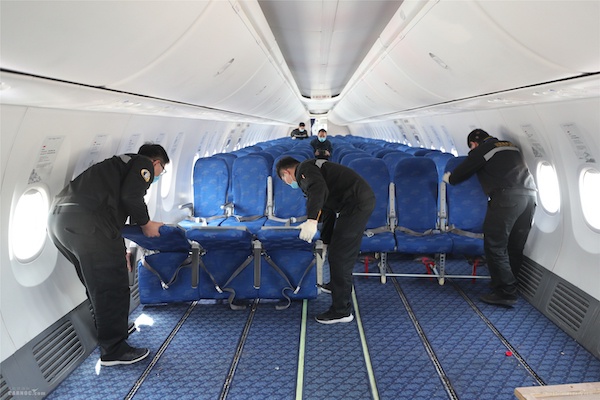 负重起飞 航空业的自救108式